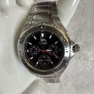 Casio Marlin Men MDV-301 Diver Day Date Silver Tone Quartz 40mm Watch 7 1/2"